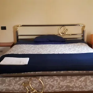 Bed & Breakfast Stazione Centrale Motorhome, Bologna